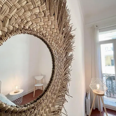 Leon Gautier Ii 6 People Center *