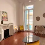Leon Gautier Ii 6 People Center Apartment