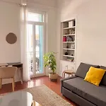 Leon Gautier Ii 6 People Center Apartment