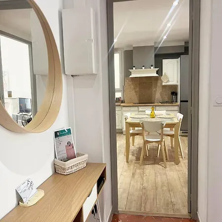 Leon Gautier Ii 6 People Center 耶尔