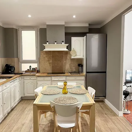 Leon Gautier Ii 6 People Center * 耶尔