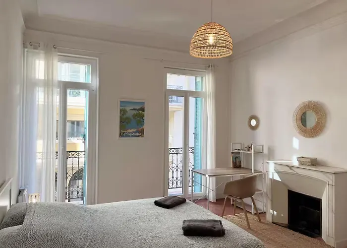 Leon Gautier Ii 6 People Center *