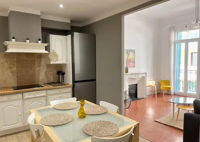 Leon Gautier Ii 6 People Center