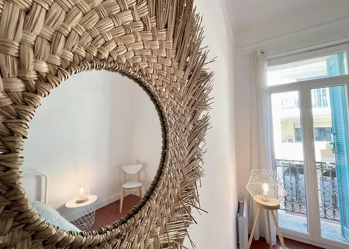 Leon Gautier Ii 6 People Center *